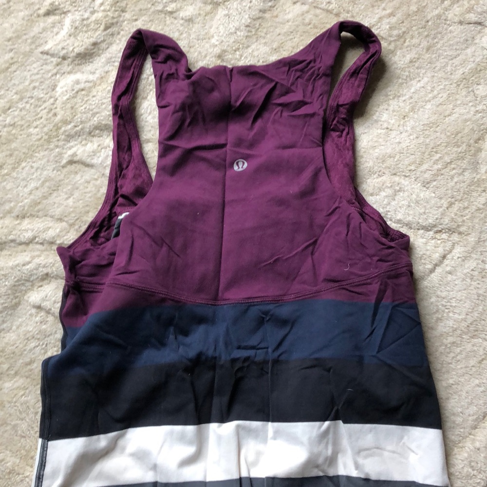 Work out top - Picture 2 of 2